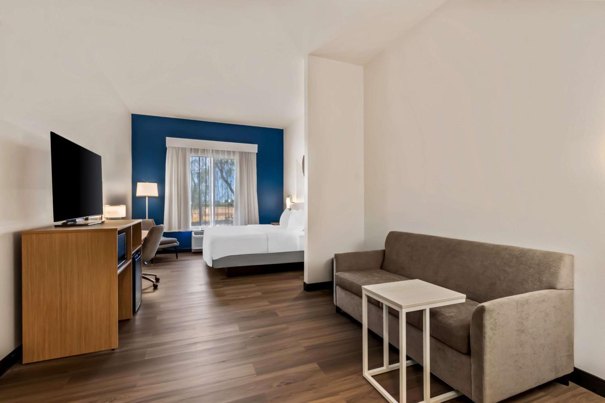 Hotel Spark By Hilton Phoenix East 3*