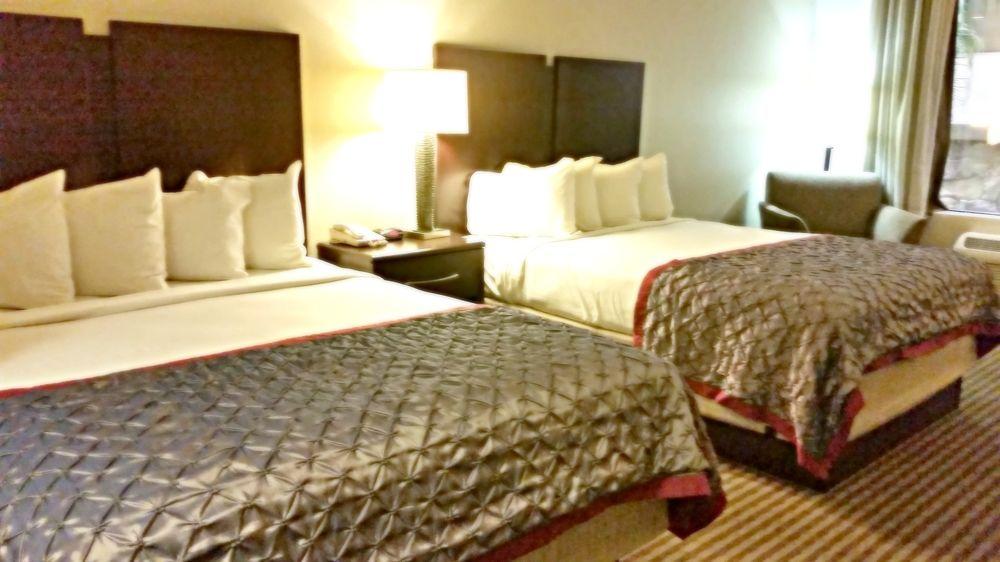 Spark By Hilton Phoenix East Hotel Mesa酒店