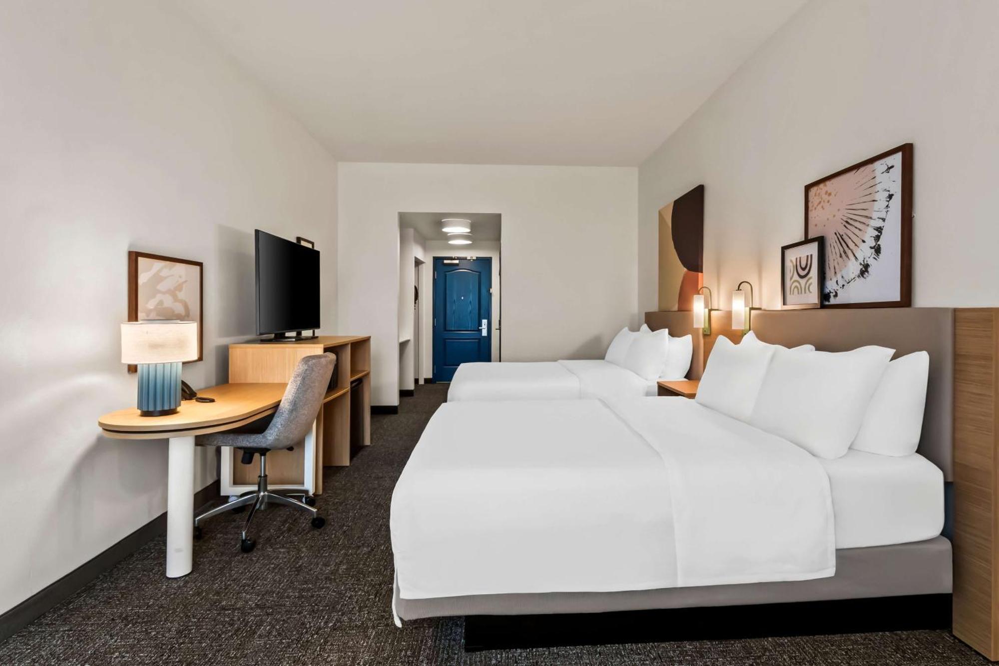 Spark By Hilton Phoenix East Hotel