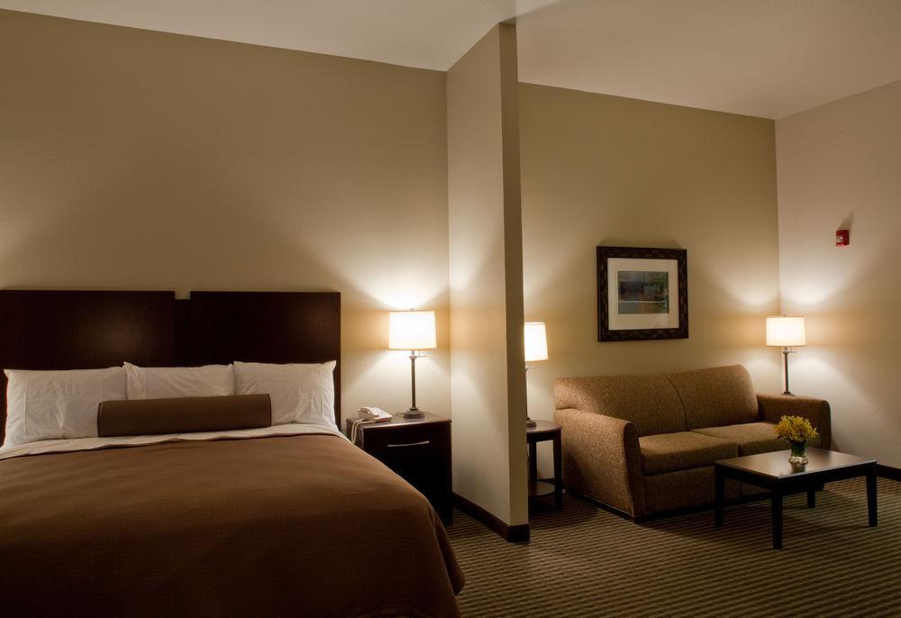 Spark By Hilton Phoenix East