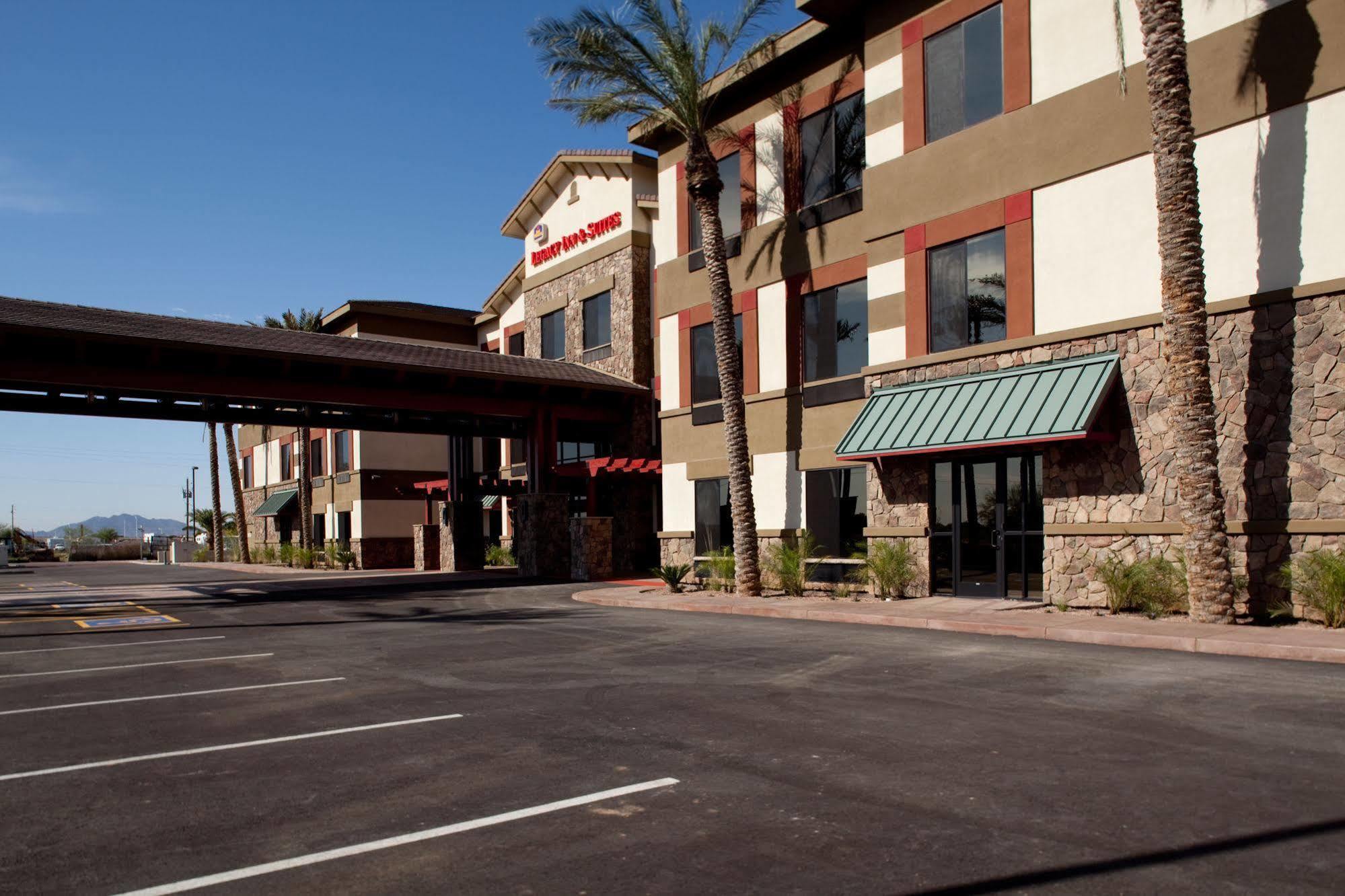 Hotel Spark By Hilton Phoenix East 3*