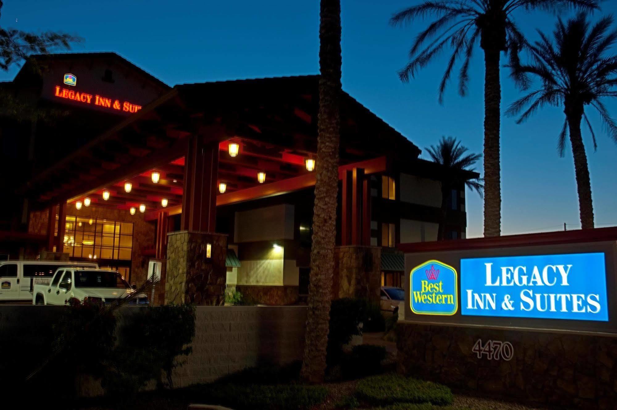 Hotel Spark By Hilton Phoenix East 3*