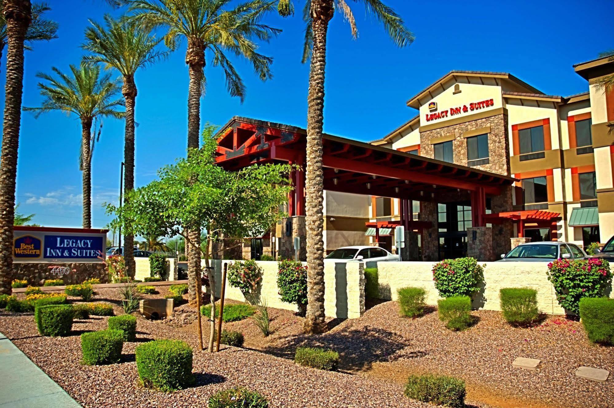 Hotel Spark By Hilton Phoenix East 3*